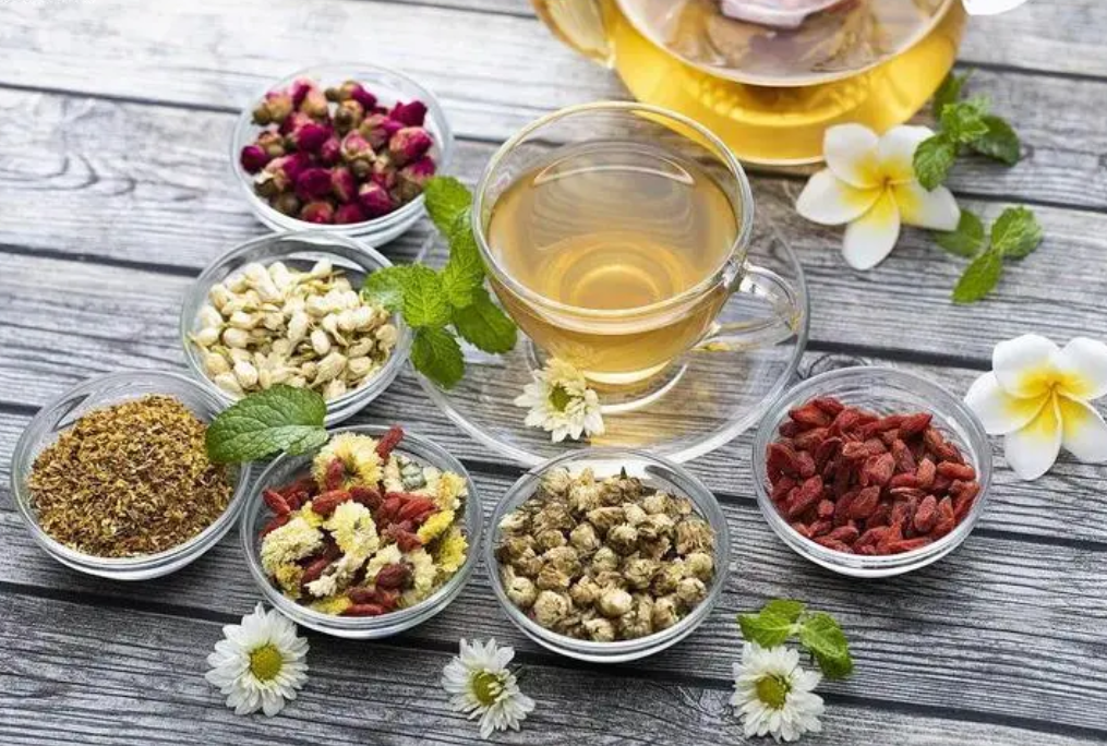 每天喝不同的花茶好吗 花茶的分类种类和功效以及副作用