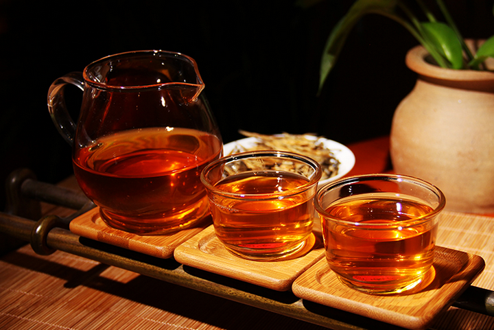 红茶对人体的好处与坏处都有哪些（红茶对身体的功效）-第1张图片